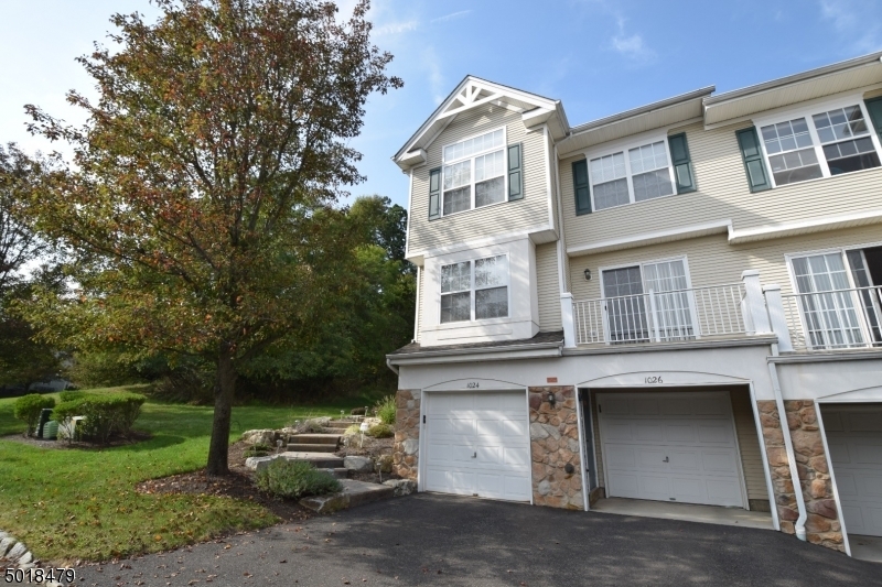 Property Photo:  1024 Shadowlawn Dr  NJ 08812 