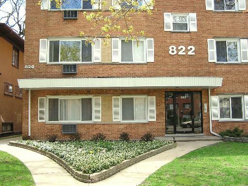 Property Photo:  822 Seward Street 2C  IL 60202 