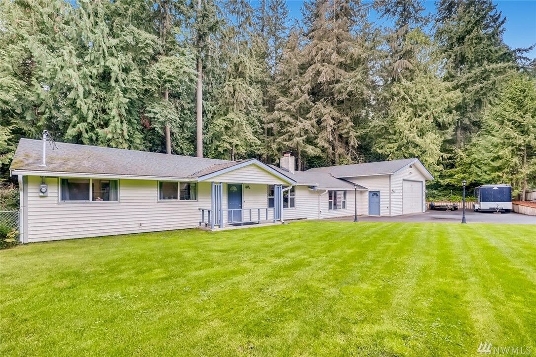 Property Photo: 30447 12th Avenue SW WA 98023