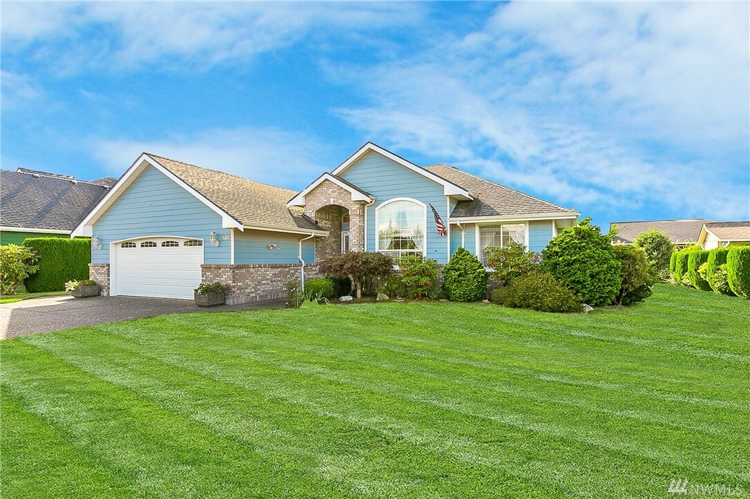 Property Photo: 1307 Woodfield Dr WA 98264