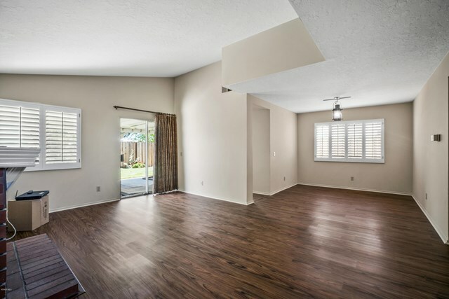 Property Photo:  2838 Thicket Place  CA 93065 