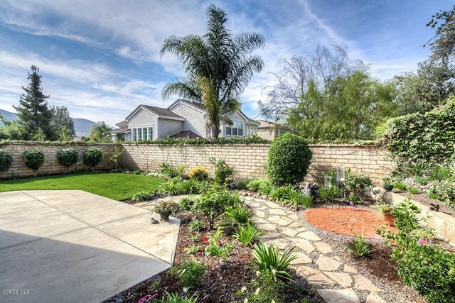Property Photo:  209 Via Felicia  CA 91320 