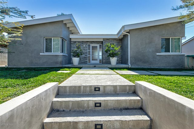 Property Photo:  22712 Macfarlane Drive  CA 91364 