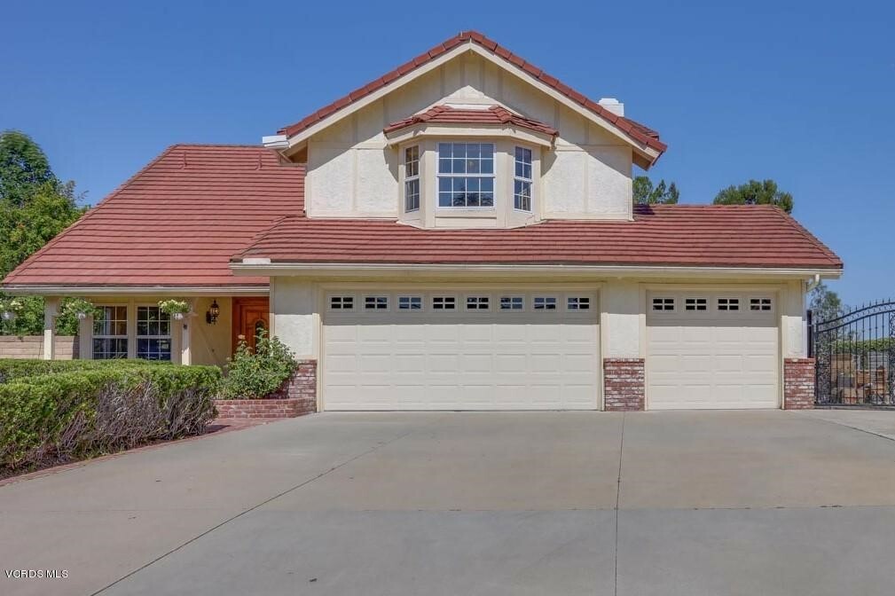 Property Photo:  3557 Hawkeye Place  CA 91320 