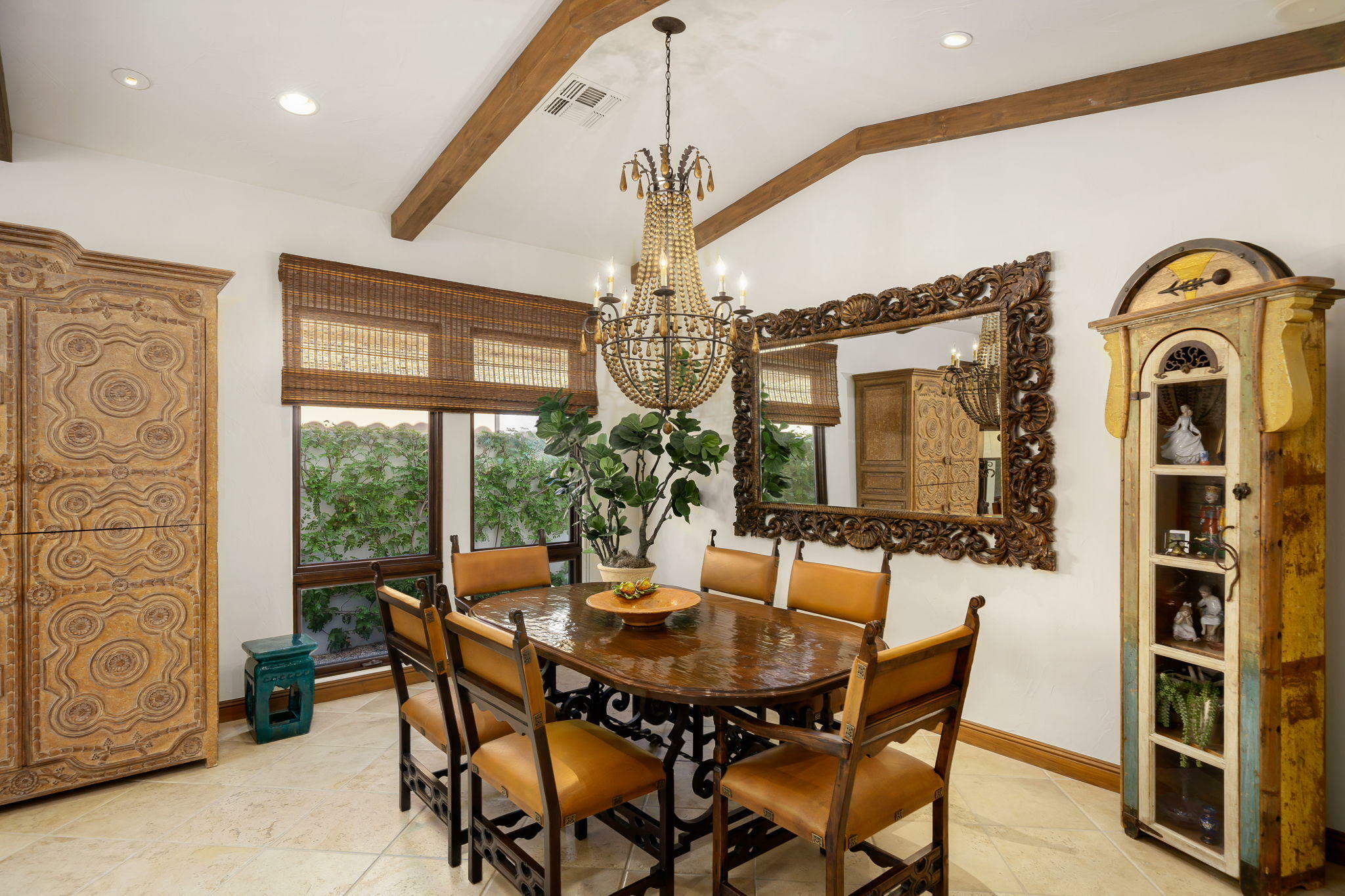 Property Photo: 80777 Via Savona CA 92253