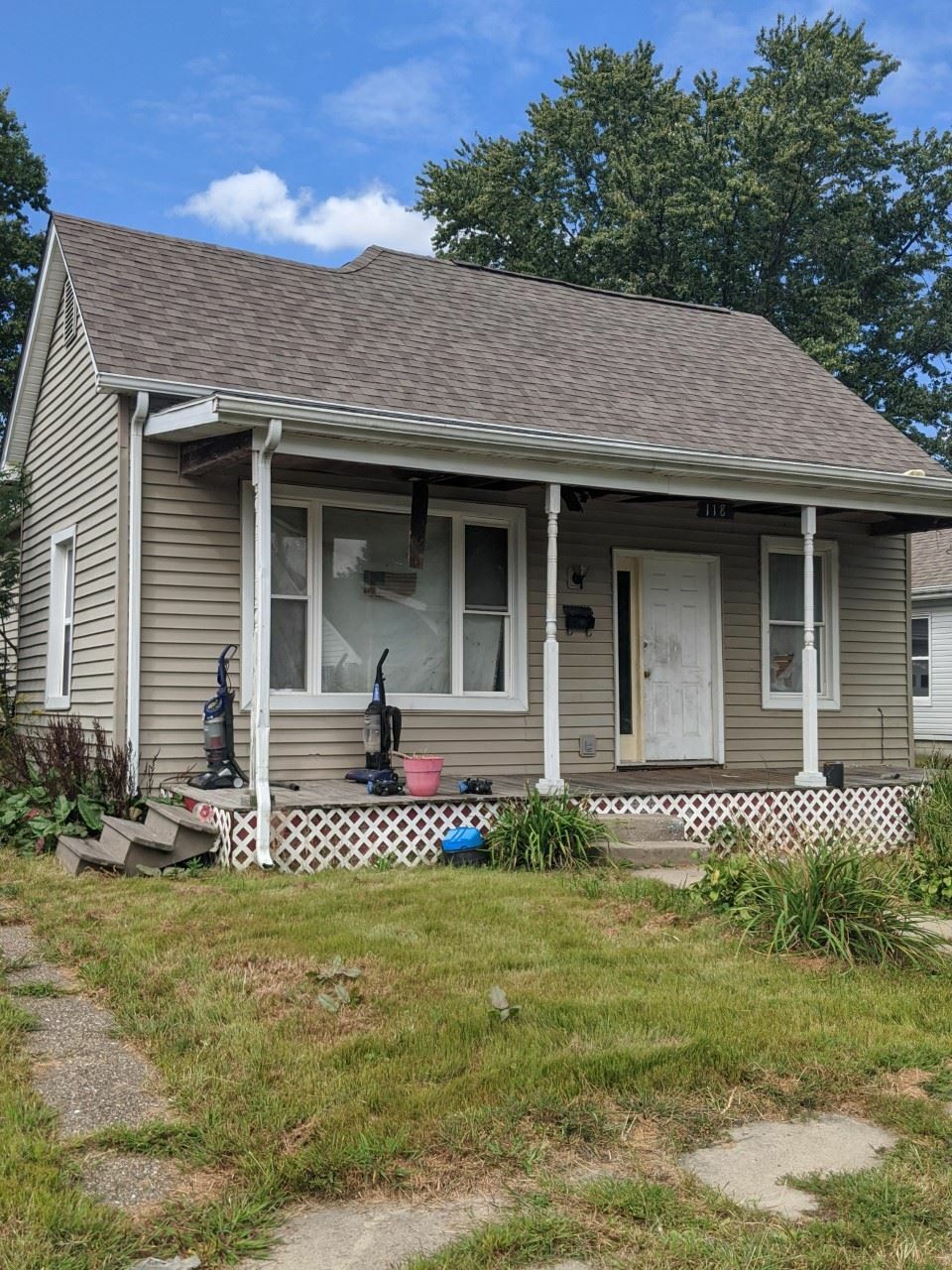 Property Photo:  118 N Jackson Street  IN 47660 