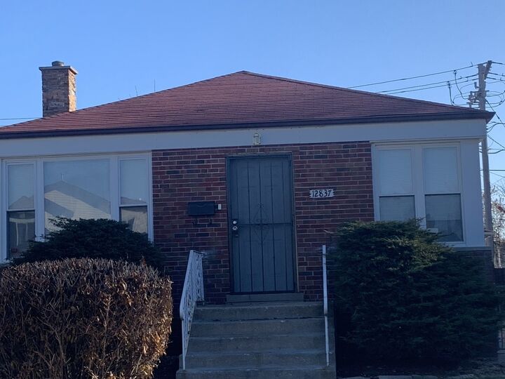 12837 Elizabeth Street  Calumet Park IL 60827 photo
