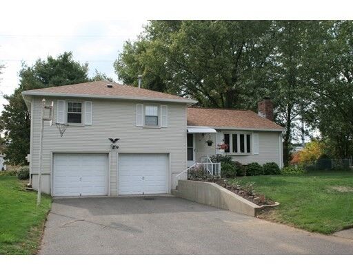 Property Photo:  25 Wrenwood Lane  MA 01001 