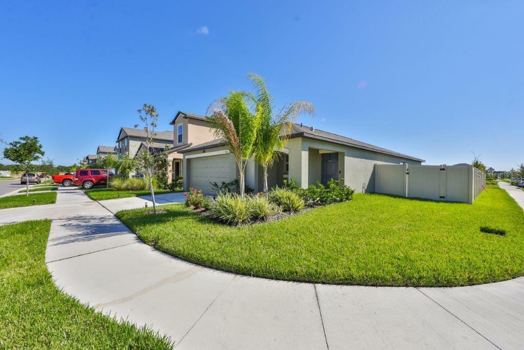 Property Photo: 15712 Greenleaf Bay Street FL 33573
