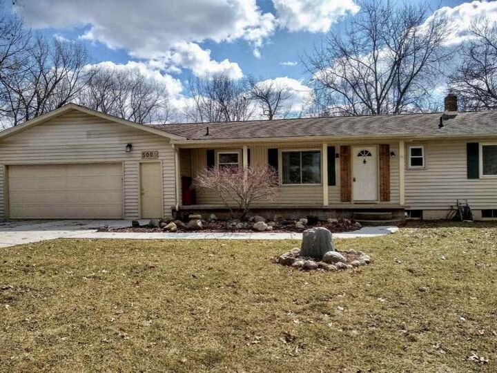 5009 Island View Dr.  Linden MI 48451 photo