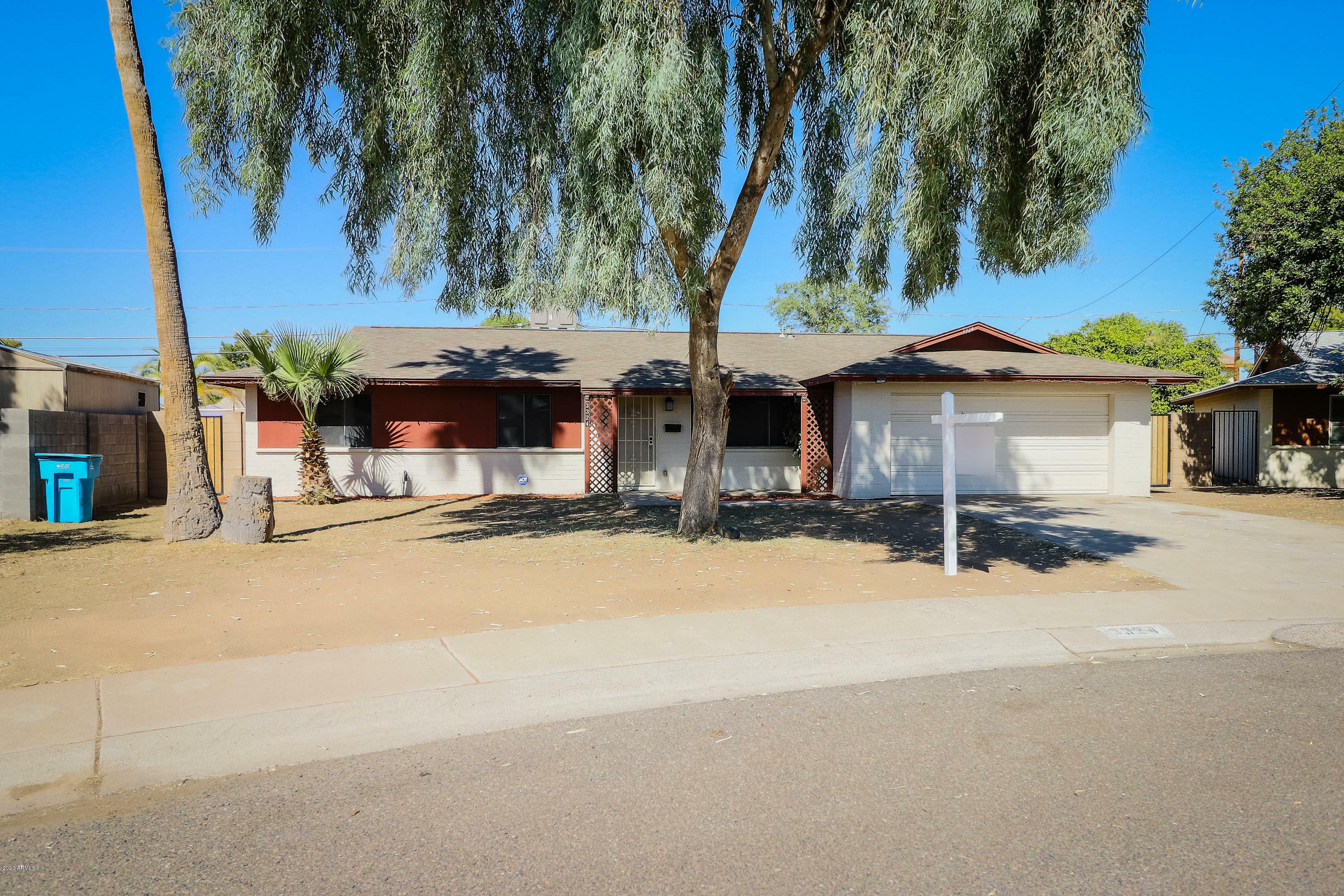 Property Photo:  3324 W Seldon Lane  AZ 85051 