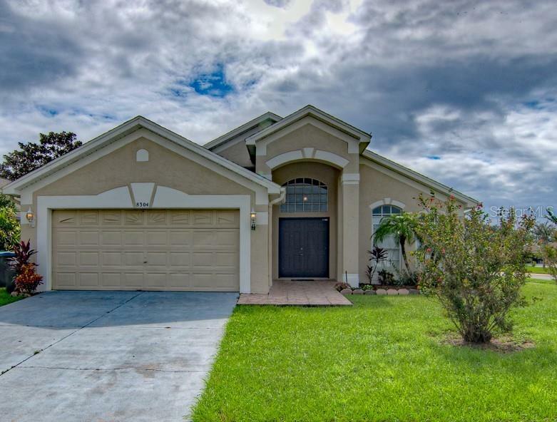 Property Photo:  8304 Fort Thomas Way  FL 32822 