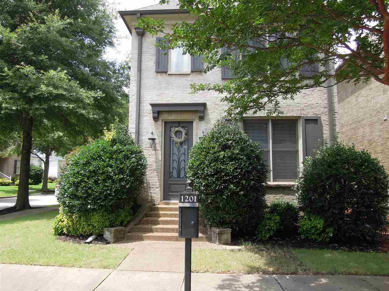 Property Photo:  1201 Ecklin Dr  TN 38016 