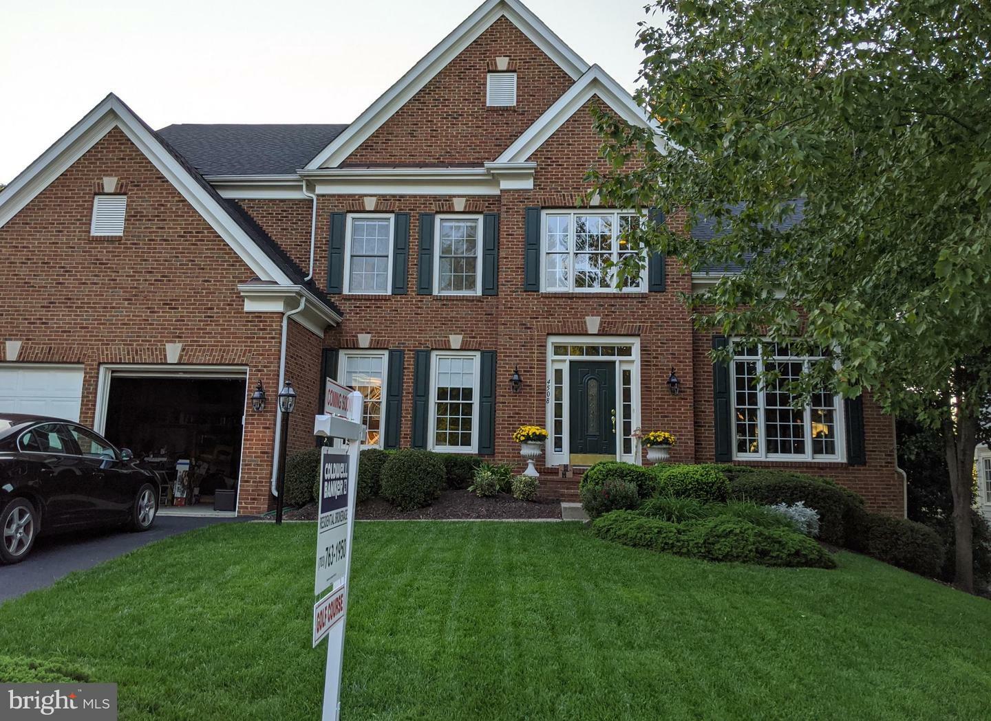 Property Photo: 4508 Mosser Mill Court VA 22192