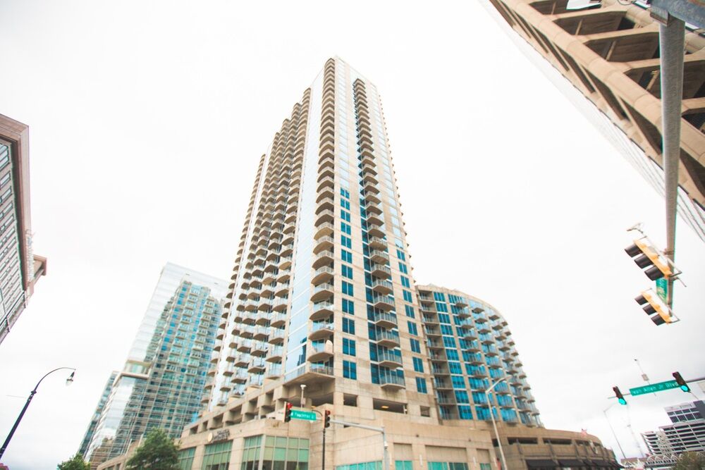 Property Photo:  400 W Peachtree Street NW 3415  GA 30308 