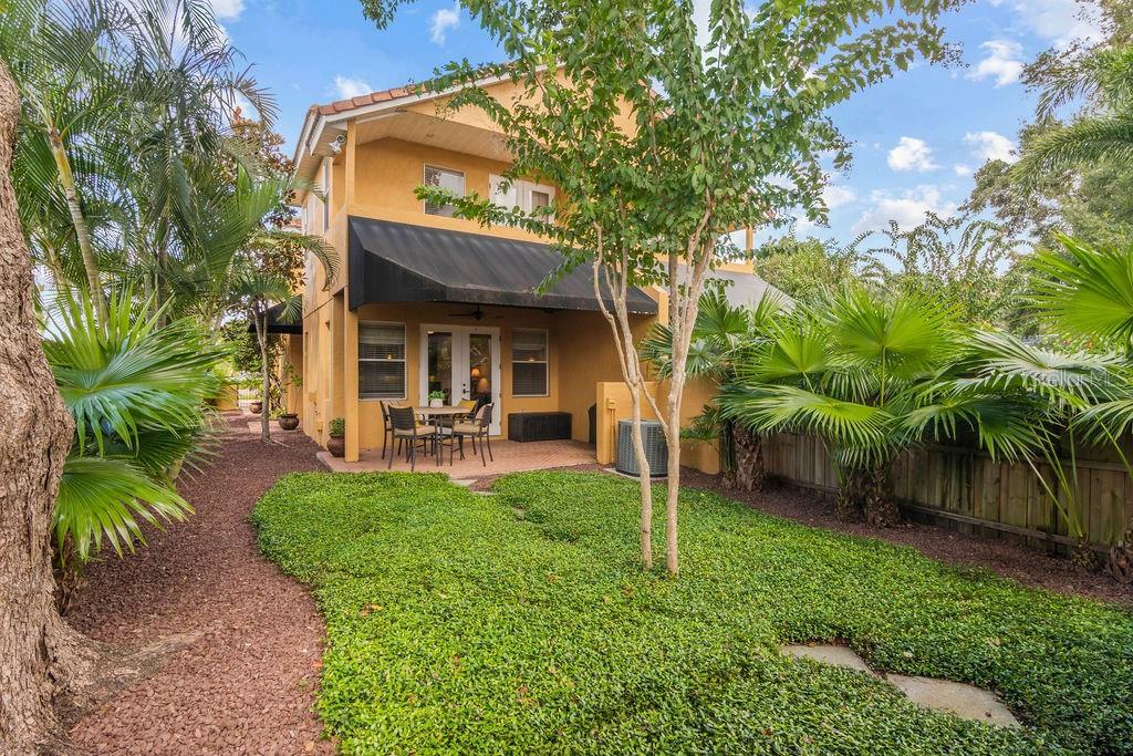 Property Photo: 1122 Aragon Avenue FL 32789