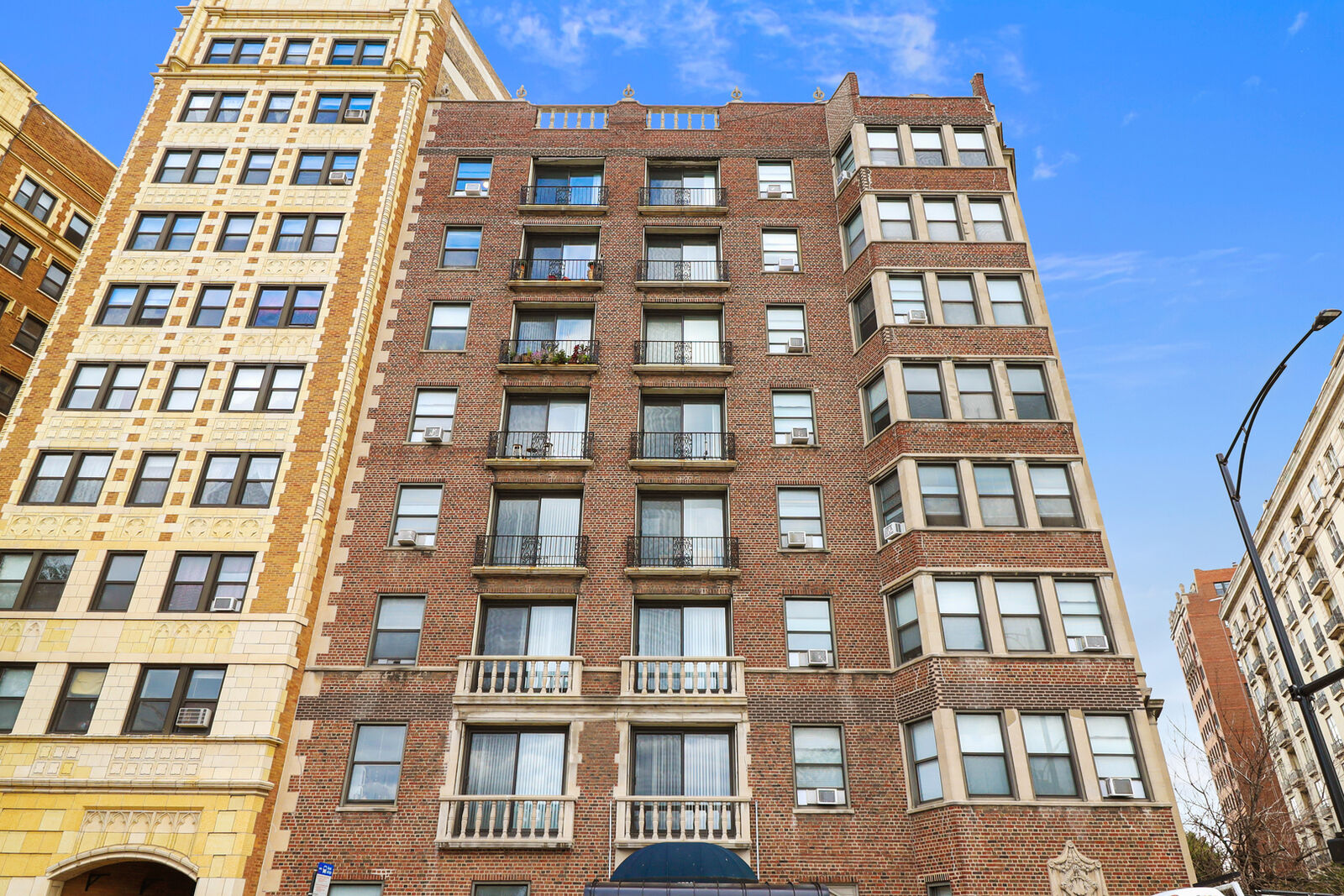 Property Photo:  3330 North Lake Shore Drive 6F  IL 60657 