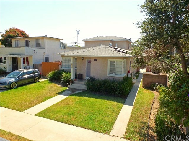 Property Photo: 3908 E 5th Street CA 90814