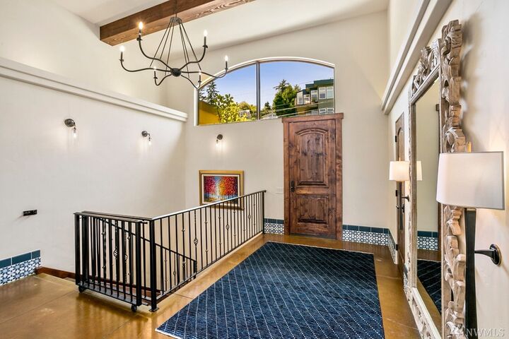 Property Photo: 11928 Lakeside Place NE WA 98125
