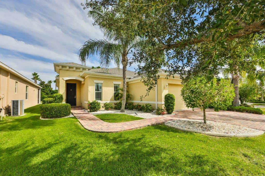 Property Photo:  315 Siena Vista Place  FL 33573 