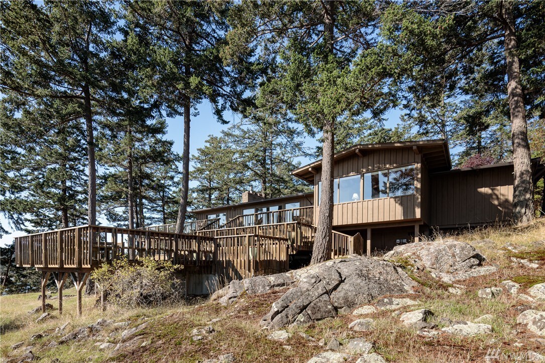 Property Photo: 115 Yew Lane WA 98261