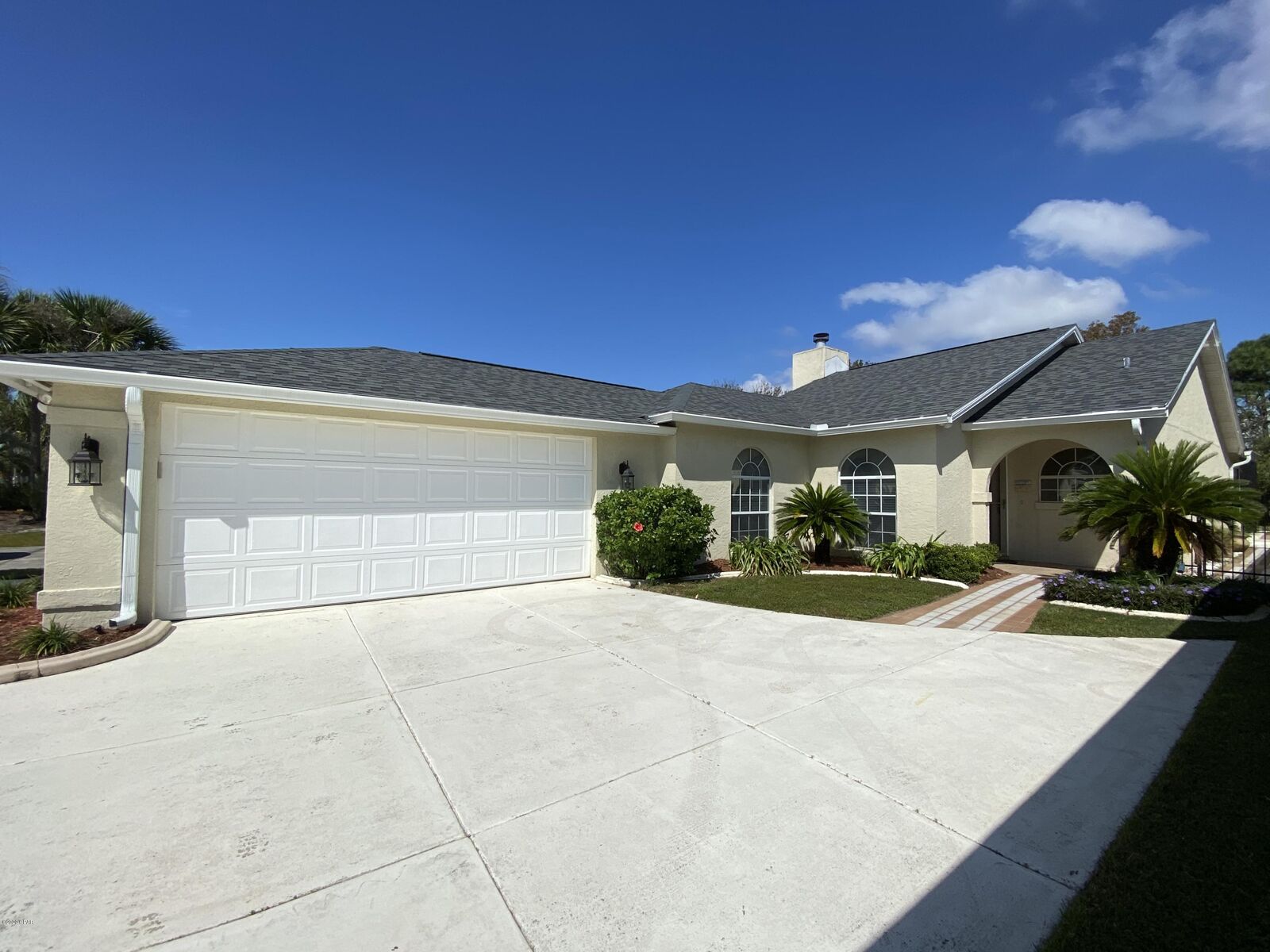 Property Photo:  236 S Glades Trail  FL 32407 