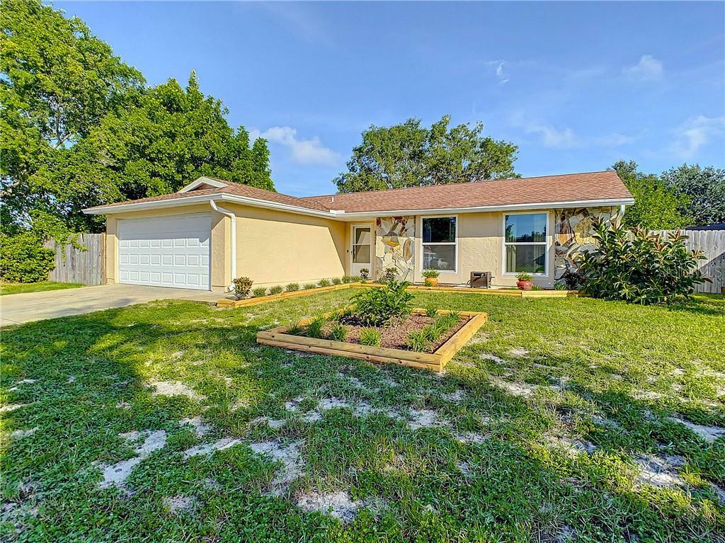 Property Photo: 6314 36th Avenue W FL 34209