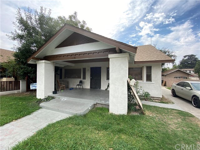 Property Photo: 463 W 21st Street CA 92405