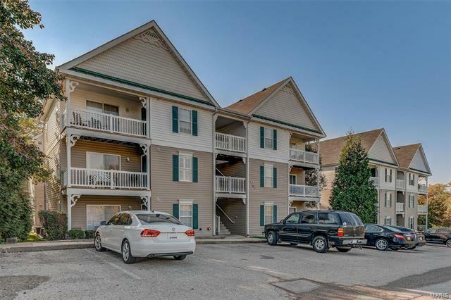 Property Photo: 1141 Arbor Creek Drive 1C 63122