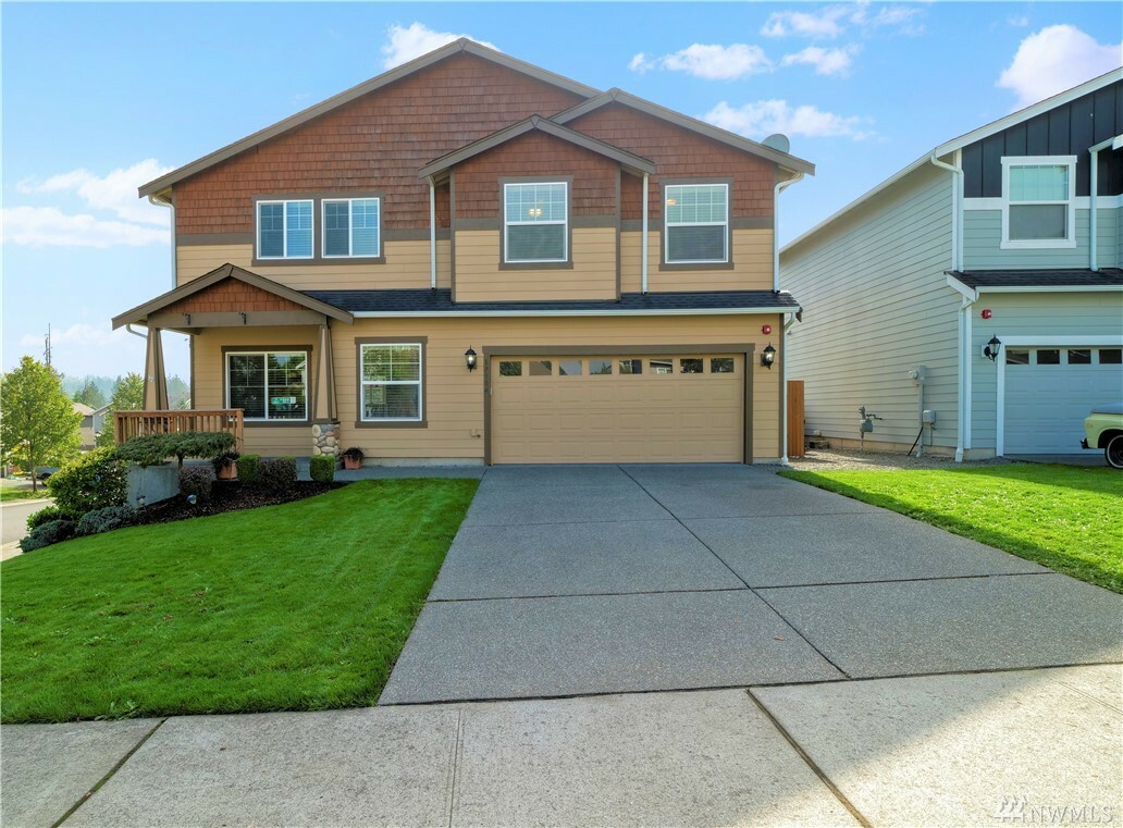 Property Photo: 17904 110th Place E WA 98391