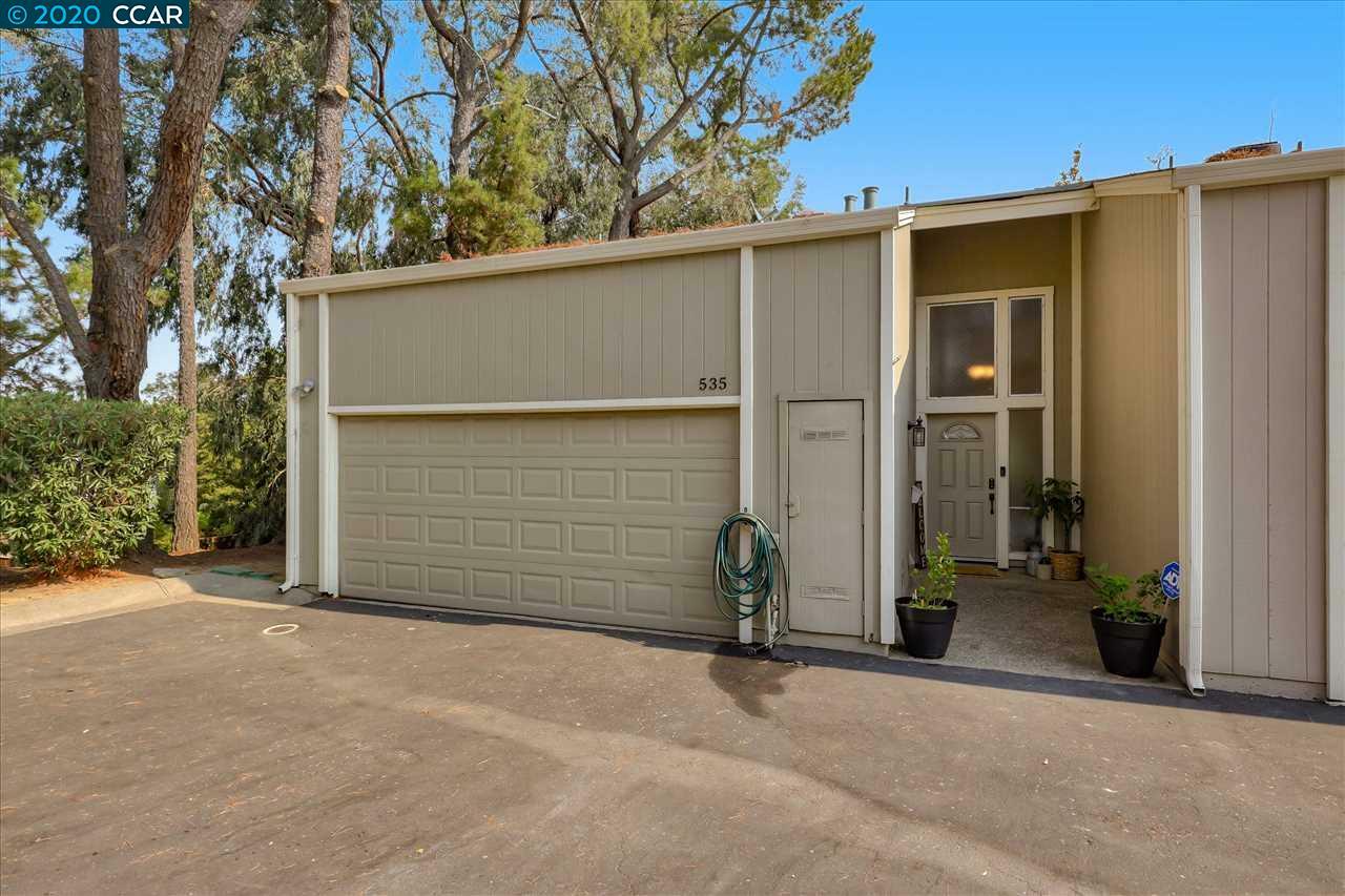 Property Photo:  535 Ridgeview Ct  CA 94523 