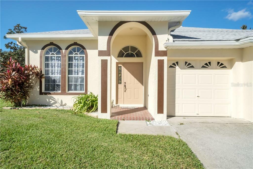 Property Photo: 35609 Welby Court FL 33541