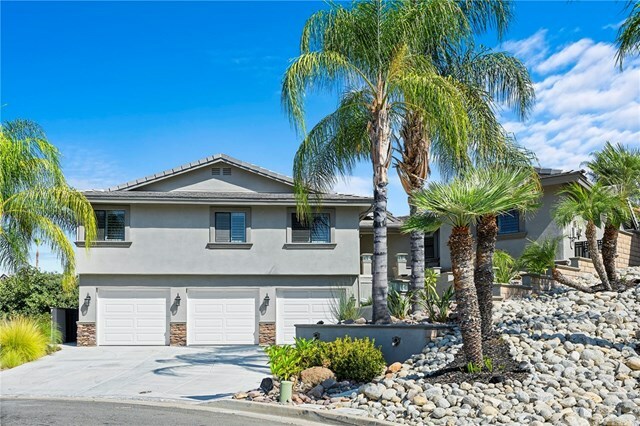 Property Photo:  30500 Caliente Place  CA 92587 