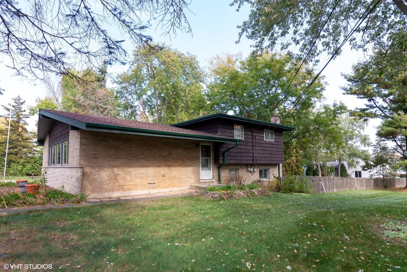 Property Photo: 2N629 Jefferson Street IL 60185