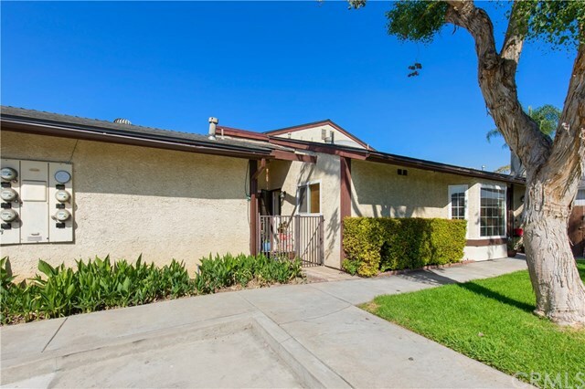 Property Photo:  541 E Erna Avenue 6  CA 90631 