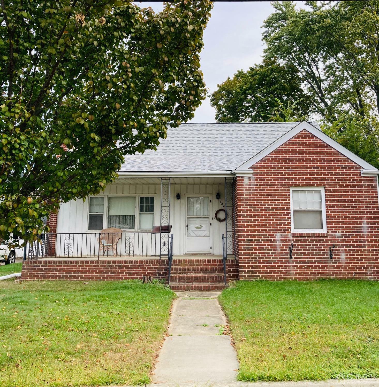 Property Photo:  222 Willow Street  NJ 08816 