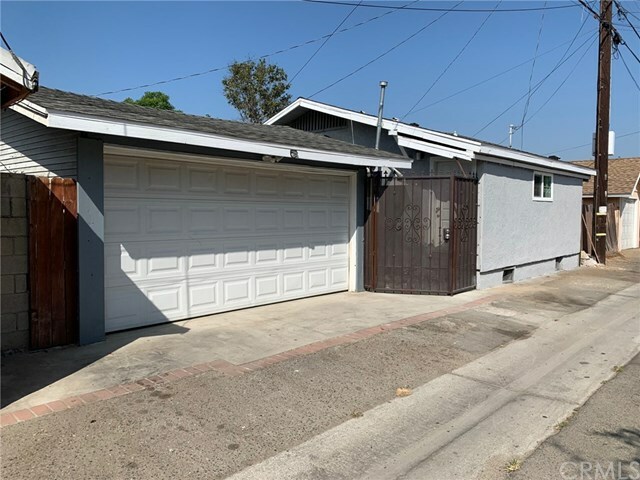 Property Photo:  712 N Olive Street  CA 92805 