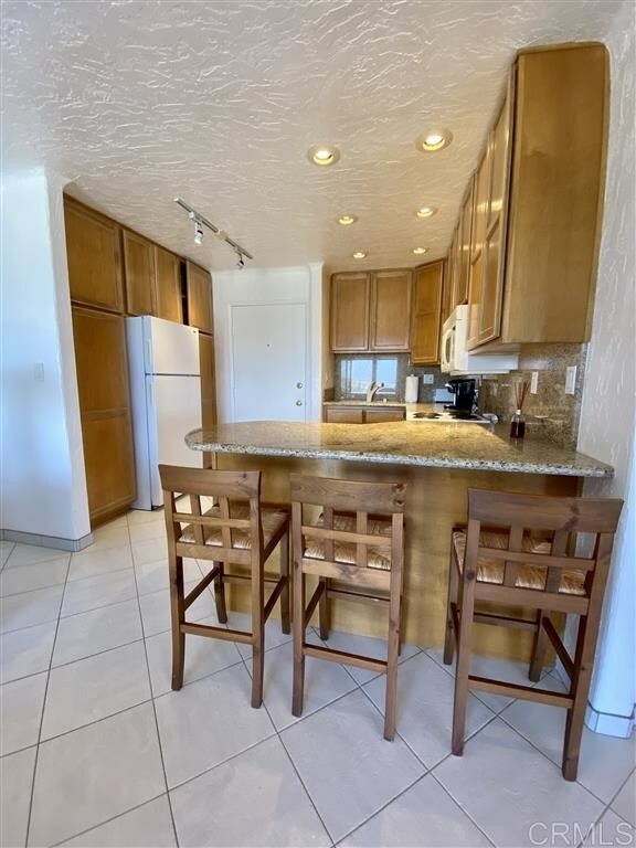 Property Photo:  1552 Camino Del Mar 510  CA 92014 