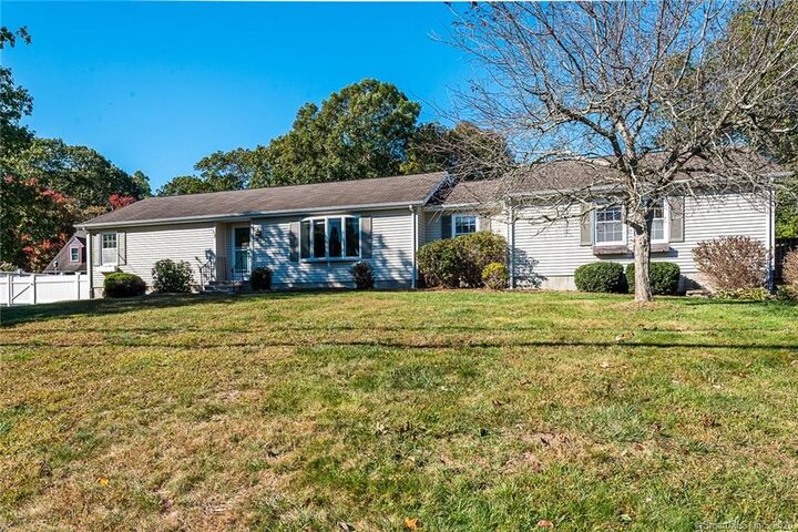 21 Attawan Road  East Lyme CT 06357 photo