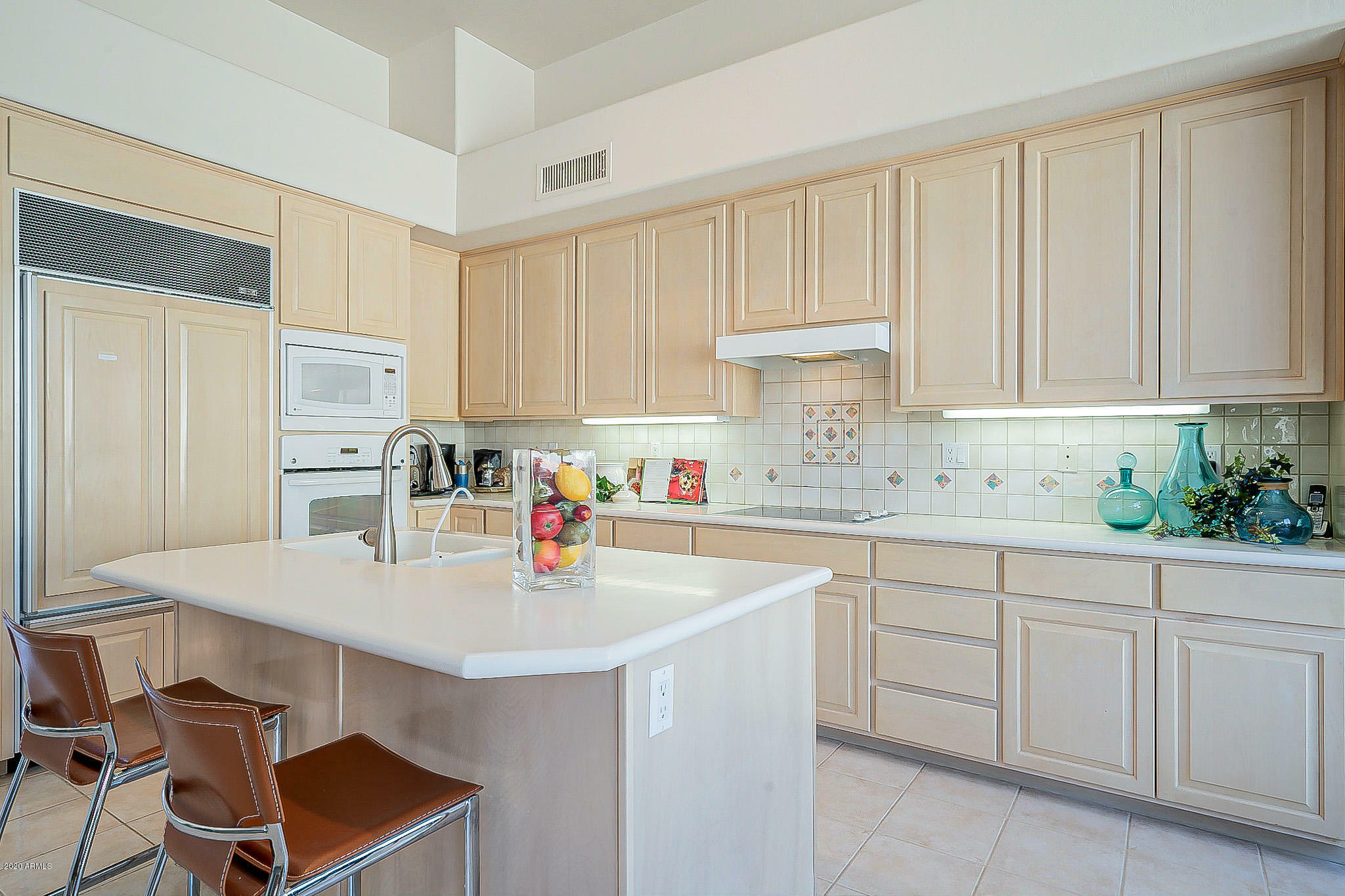 Property Photo: 11624 E Caron Street AZ 85259