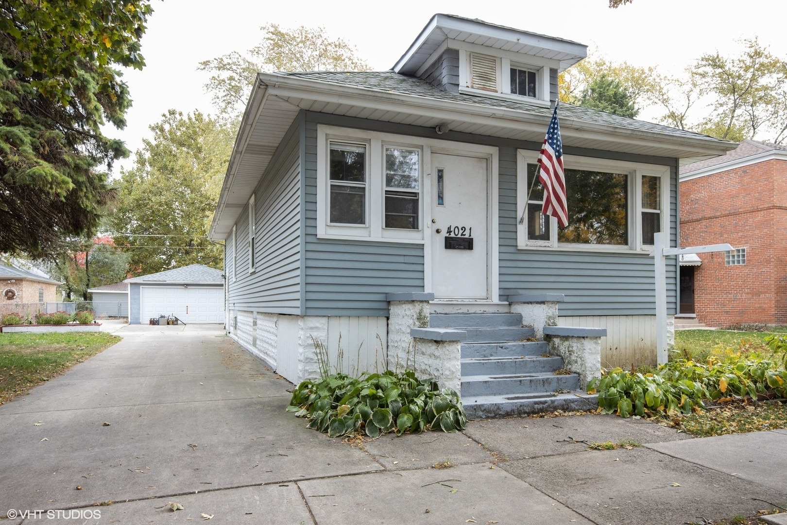 Property Photo:  4021 Park Avenue  IL 60513 