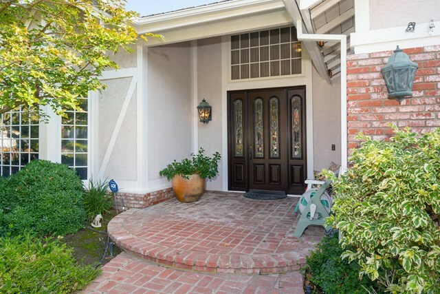 Property Photo:  29402 Deerview Ct Court  CA 91301 