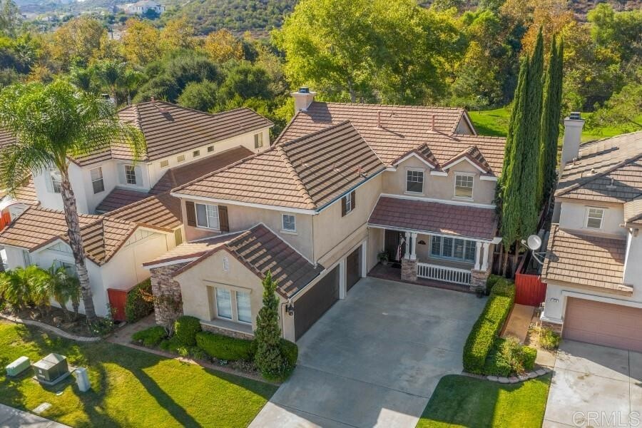 Property Photo:  556 Golf Glen Drive  CA 92069 