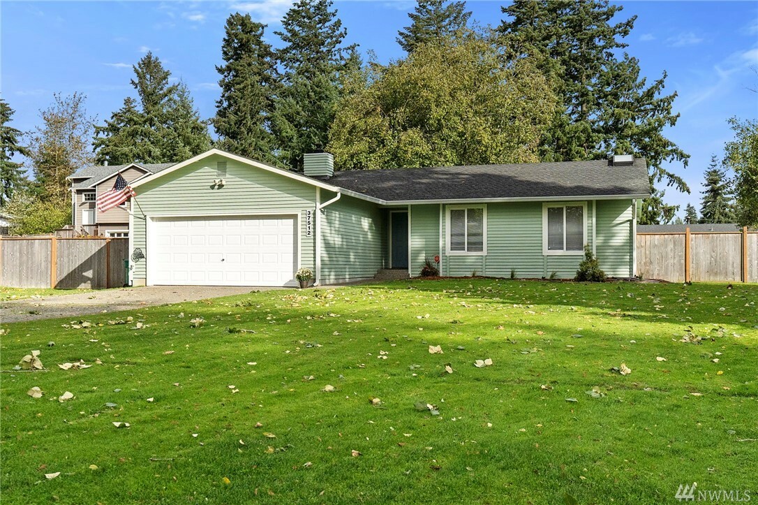 Property Photo:  37512 37th Ave S  WA 98001 