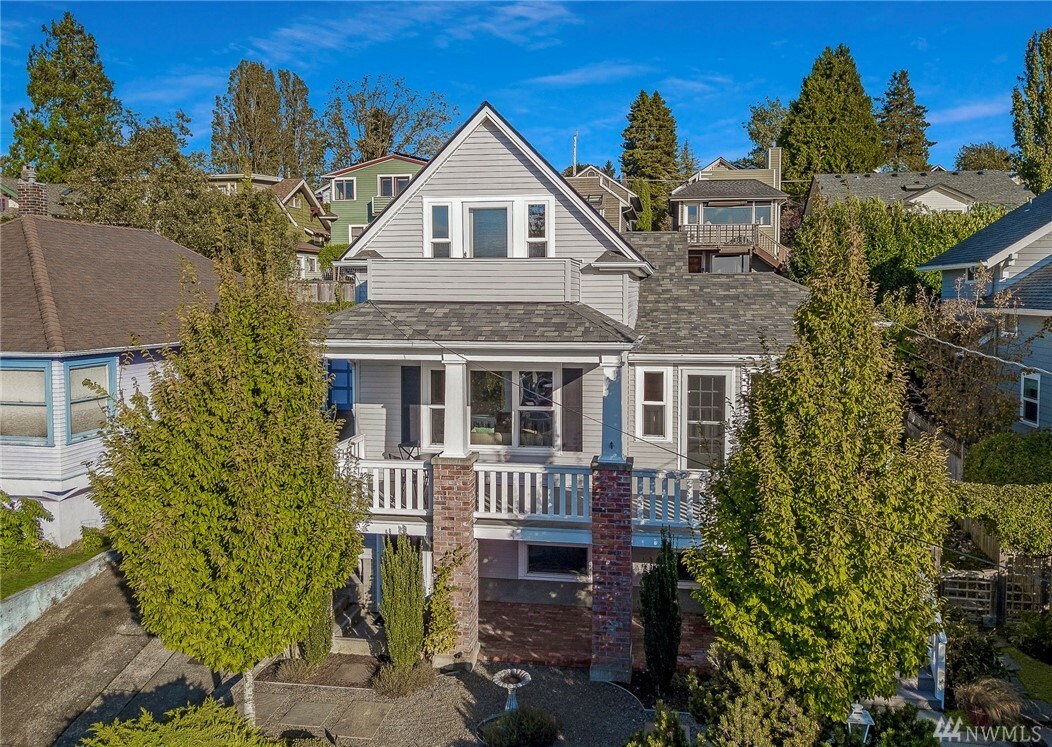 Property Photo:  6240 Sycamore Ave NW  WA 98107 