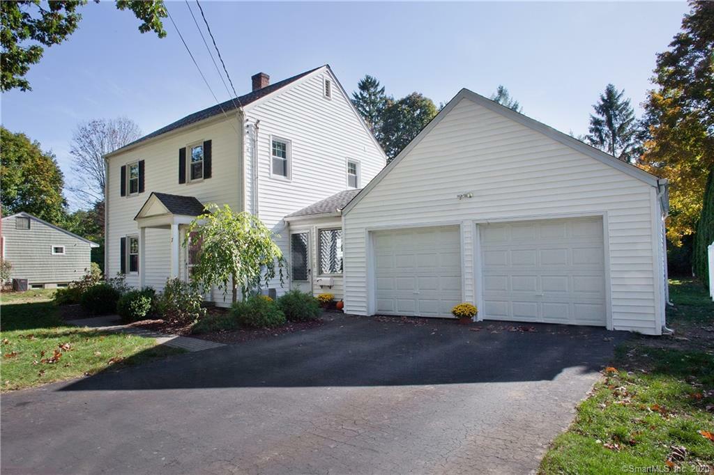 Property Photo: 7 Oakwood Road CT 06070