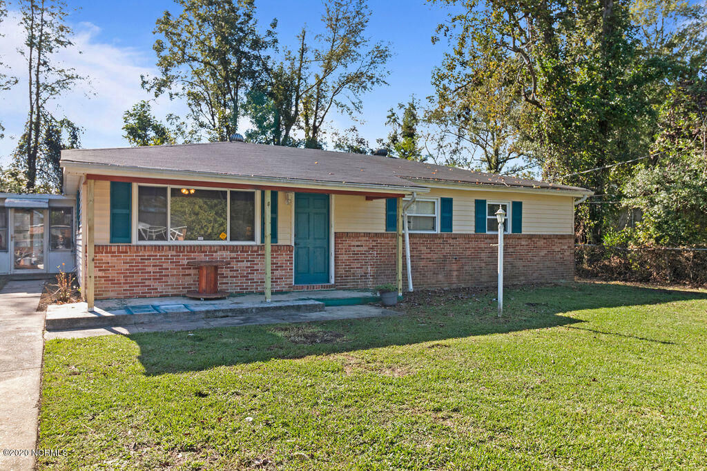 Property Photo:  111 Ramsey Drive  NC 28540 