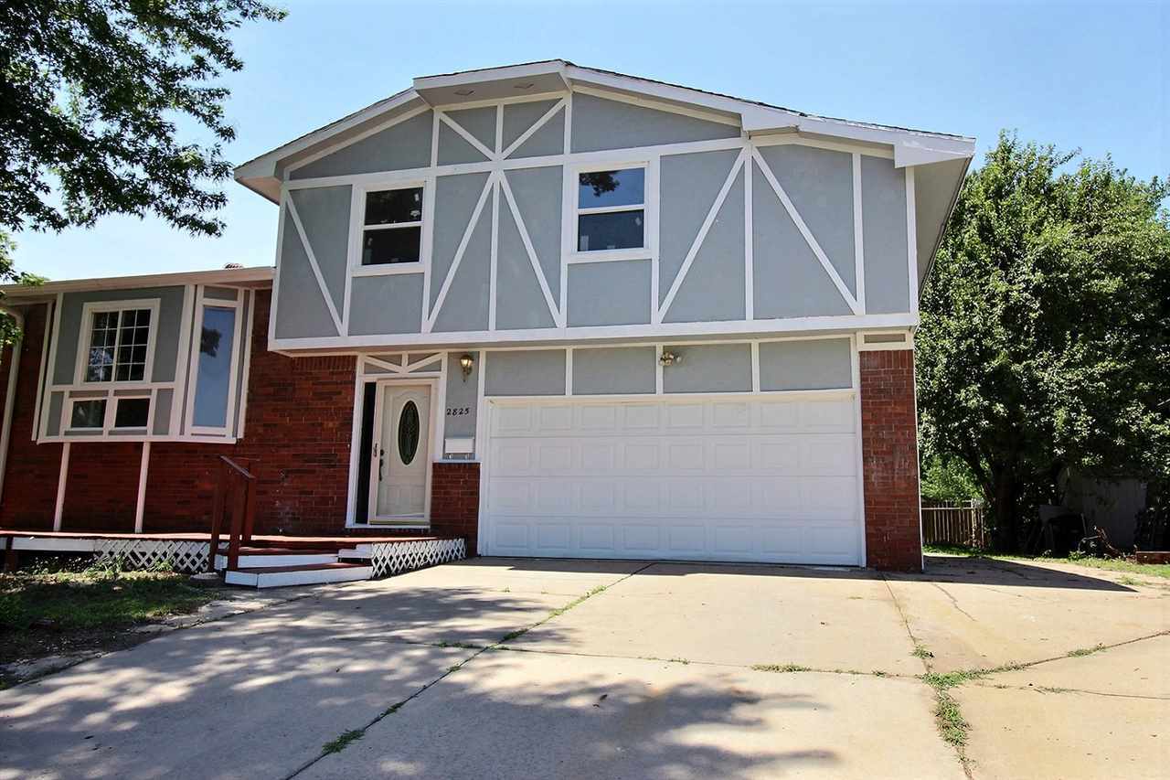 Property Photo:  2825 S Saint Paul Ave  KS 67217 