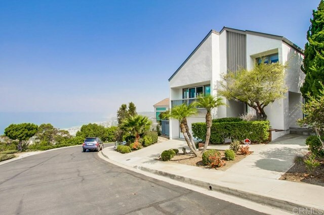 Property Photo: 7472 Caminito Rialto CA 92037