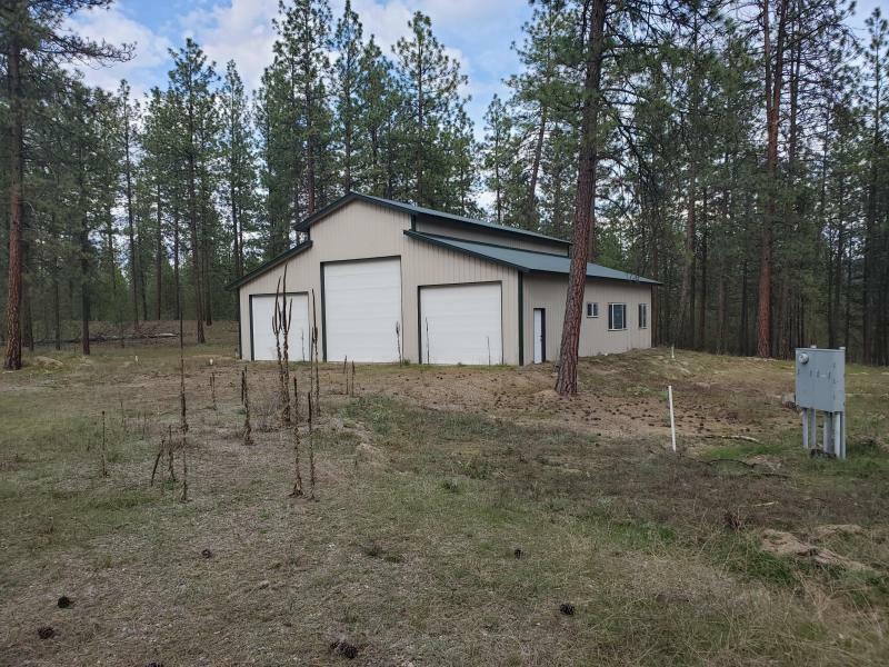 Property Photo:  1971 Ray Anderson Rd  WA 99141 